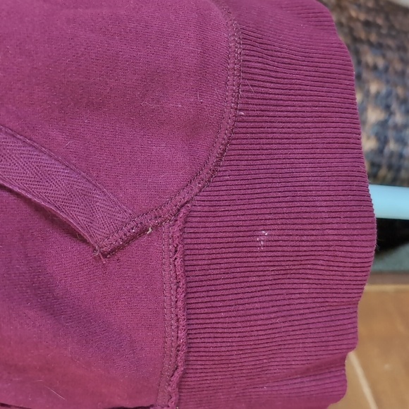 AMERICAN EAGLE 🦅 Burgundy Washed Y2K Hoodie Sweatshirt SZ M - Picture 11 of 12